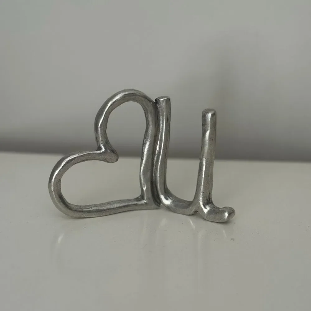 Tamar Mensios Studio Pewter Heart U Ring Holder Hand Made Signed Jewelry Gift